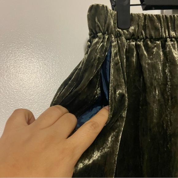 Anthropologie Ett:twa Green Velvet boho|indie Capri Pants Size Small - Picture 4 of 7